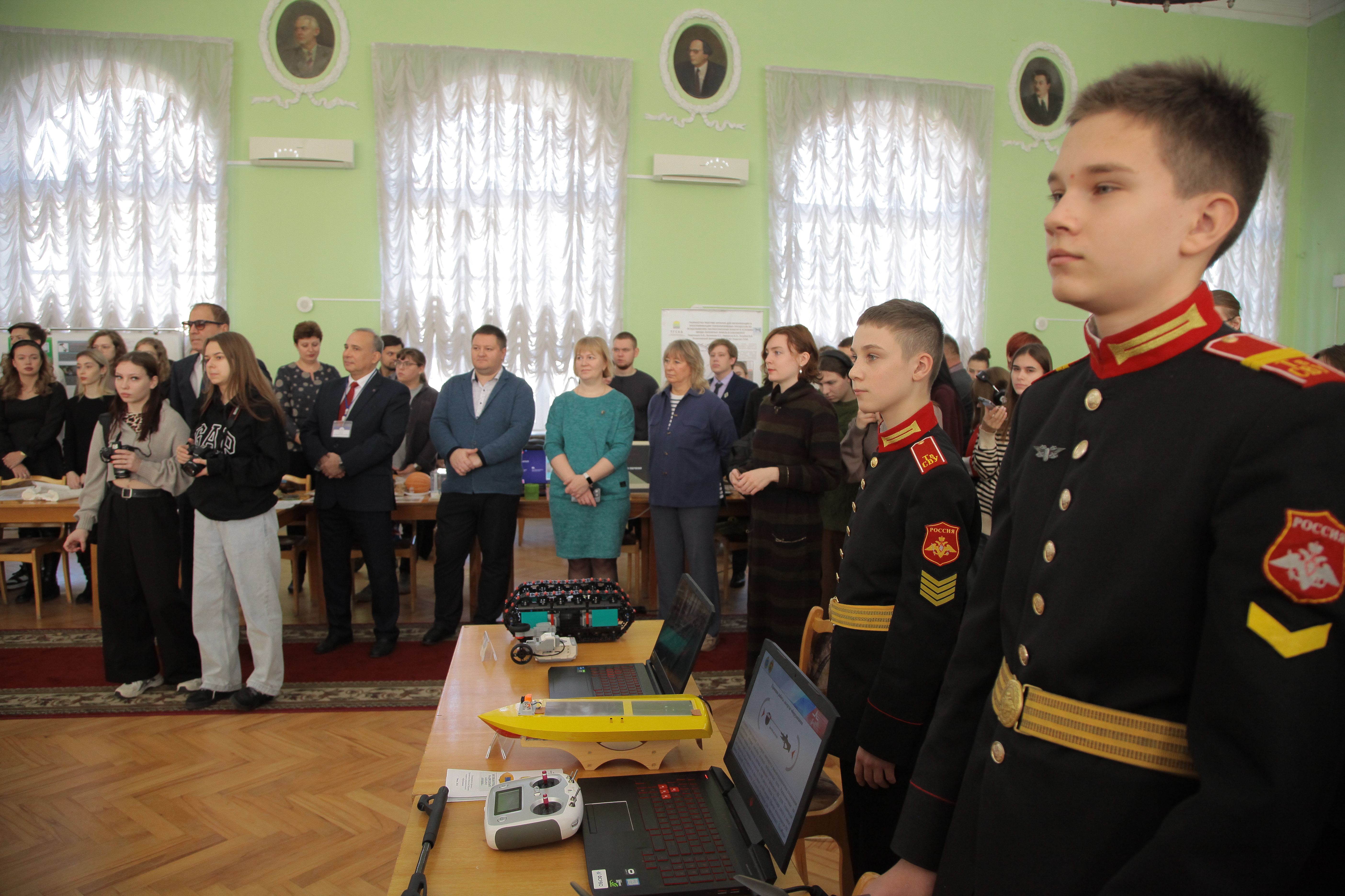 выставки ТИР